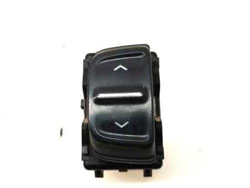 Used Right front window switch DACIA SANDERO II 1.5 dCi (90 hp) 22650730