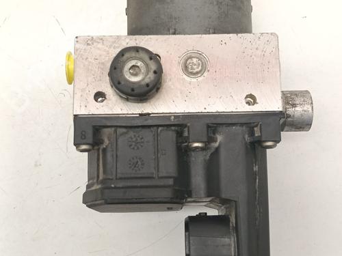 Used ABS pump ABS pump PEUGEOT EXPERT Van (222) 2.0 HDI (94 hp) 33175981 33175981