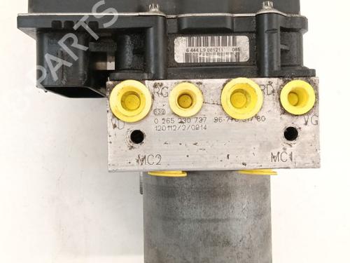 Used ABS pump ABS pump PEUGEOT 508 I (8D_) 2.0 HDi (140 hp) 40449497 40449497