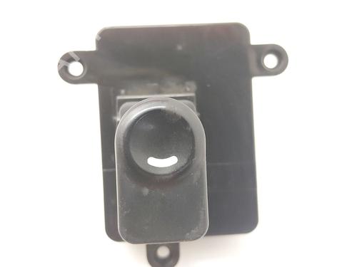 right-front-window-switch-hyundai-i30-fd-2007-2008-2009-2010-2011-2012-33024100 main image