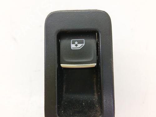 right-front-window-switch-seat-ateca-kh7-khp-2016-35728293 main image