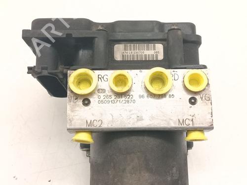 Used ABS pump CITROËN XSARA PICASSO (N68) 2.0 HDi (90 hp) 31833863