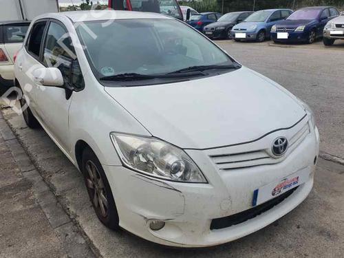 Used Front right lock TOYOTA AURIS (_E15_) 1.4 D-4D (NDE150_, NDE150R) (90 hp) 20646788