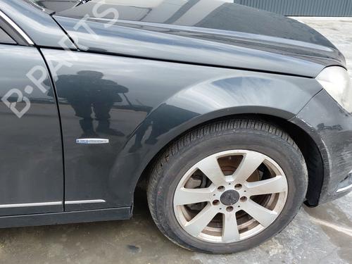 right-front-fenders-mercedes-benz-c-class-coupe-c204-2011-32058914 main image