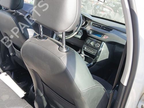 Right front seat CITROËN C3 II (SC_) 1.2 VTi 82 | BP40220458C16 - Image 2