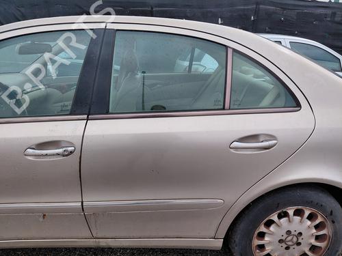 Used Right front door MERCEDES-BENZ E-CLASS (W211) E 200 Kompressor (211.042) (163 hp) 24842011