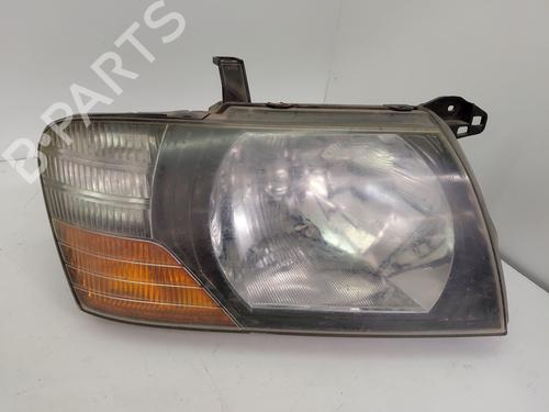 Used Right headlight MITSUBISHI PAJERO III (V7_W, V6_W) [1999-2007]  27296886