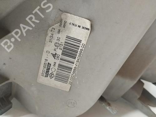 Right headlight RENAULT MASTER II Bus (JD) 3.0 dCi 140 (JD0T) | BP19100279C29 