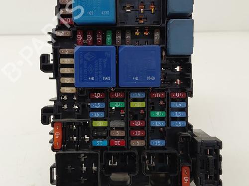 Used Fuse box RENAULT MEGANE IV Grandtour (K9A/M/N_) E-TECH 160 (K9NH) (158 hp) 31025977
