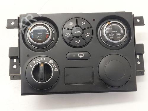 Commande Chauffage SUZUKI GRAND VITARA II (JT, TE, TD) 1.9 DDiS All-wheel Drive (JT419, TD44, JB419WD, JB419XD,... (129 hp) 31995643