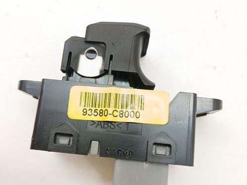 Right front window switch HYUNDAI i20 II (GB, IB) 1.4 CRDi | BP34555935I26 - Image 3