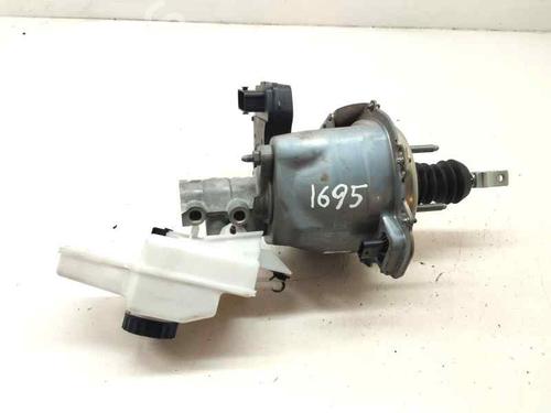 Used Servo brake TOYOTA YARIS (_P21_, _PA1_, _PH1_) 1.5 Hybrid (MXPH10, MXPH11) (116 hp) 23000500