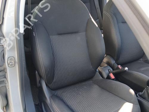 Sæde højre fortil Sæde højre fortil PEUGEOT 208 I (CA_, CC_) 1.2 PureTech 82 (82 hp) 35804499 35804499