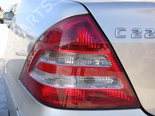 Used Left taillight Left taillight MERCEDES-BENZ C-CLASS (W203) C 220 CDI (203.008) (150 hp) 39987402 39987402