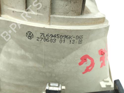 Right taillight VW TOUAREG (7LA, 7L6, 7L7) 5.0 V10 TDI | BP17627869C35 