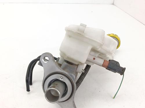 Brake master cylinder PEUGEOT 2008 I (CU_) 1.2 VTi | BP35952629M77 - Image 2