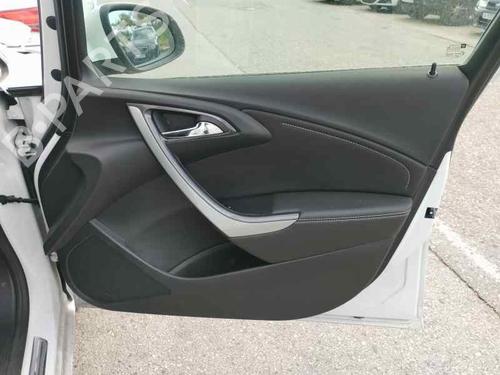 Forreste højre beklædning OPEL ASTRA J (P10) 1.7 CDTI (68) (131 hp) 22650614