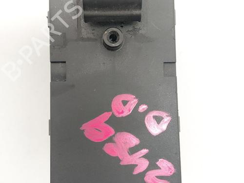 right-front-window-switch-opel-mokka-mokka-x-j13-2012-2013-2014-2015-2016-2017-2018-2019-32208868 main image