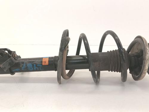 Used Left front shock absorber Left front shock absorber DACIA SANDERO II 1.5 dCi 75 / Blue dCi 75 (B8JW, B8M4, B8AH, B8M7, B8M6) (75 hp) 32473852 32473852