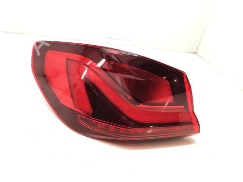 Venstre baglygte BMW 1 (F40) 116 d (116 hp) 17912257