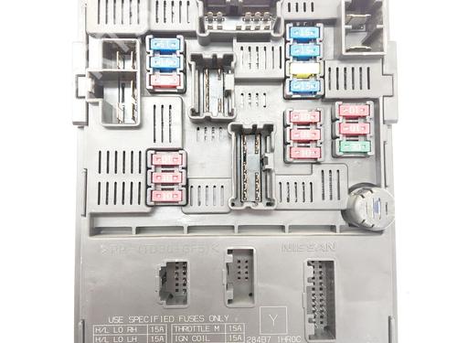 Used Fuse box Fuse box 33403439 33403439