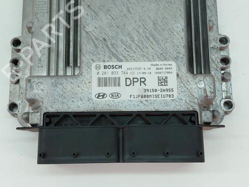 Used Engine control unit (ECU) KIA OPTIMA (JF) 1.7 CRDi (141 hp) 29924307