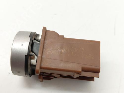 Switch PEUGEOT 807 (EB_) 3.0 V6 | BP33246161I30 - Image 2