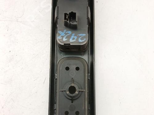 Left front window switch PEUGEOT 407 (6D_) 2.0 HDi 135 (6DRHRH, 6DRHRE, 6DRHRG, 6DRHRJ) | BP38724700I27 - Image 2