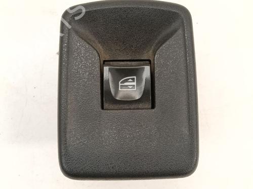 Used Right front window switch Right front window switch 37263677 37263677