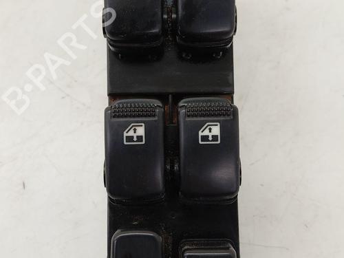 Used Left front window switch KIA SORENTO I (JC) 2.5 CRDi 4WD (140 hp) 31833862