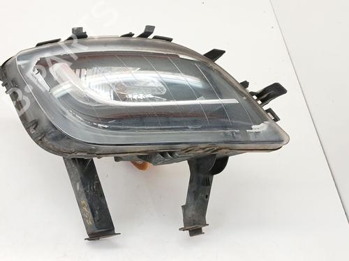 Used Right front fog light Right front fog light OPEL ASTRA J Sports Tourer (P10) 1.7 CDTI (35) (110 hp) 33831618 33831618
