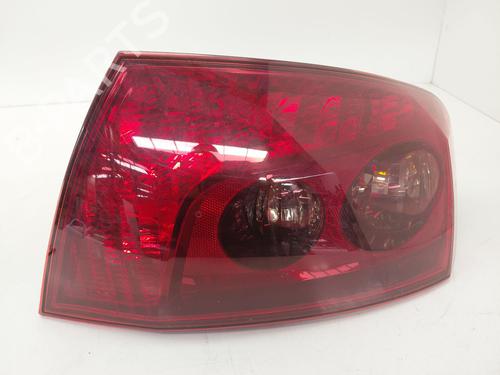 Used Right taillight Right taillight PEUGEOT 407 (6D_) 1.6 HDi 110 (6D9HZC, 6D9HYC) (109 hp) 32516750 32516750