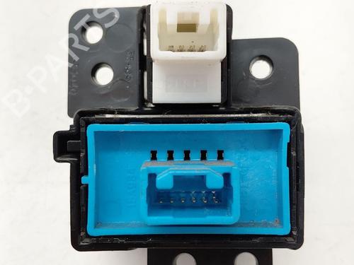 Switch LEXUS IS II (_E2_) 220d (ALE20) | BP31828631I30