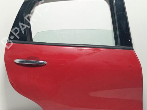 right-rear-door-fiat-500l-351_-352_-2012-36664812 main image