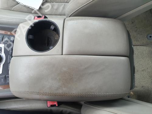 Used Armrest / Center console AUDI Q7 (4LB) [2006-2016]  24615589