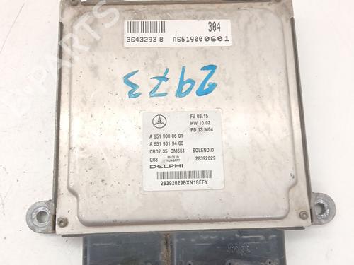 Used Engine control unit (ECU) Engine control unit (ECU) MERCEDES-BENZ SPRINTER 3,5-t Van (B906) 313 CDI (906.631, 906.633, 906.635, 906.637) (129 hp) 39140730 39140730
