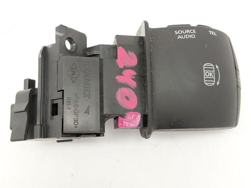 Used Switch RENAULT SCÉNIC III (JZ0/1_) 1.5 dCi (JZ02, JZ0R) (95 hp) 31211090