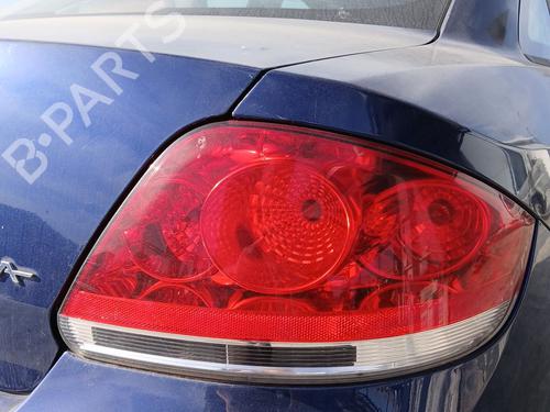 Used Right taillight Right taillight FIAT LINEA (323_, 110_) 1.6 D Multijet (105 hp) 36016782 36016782