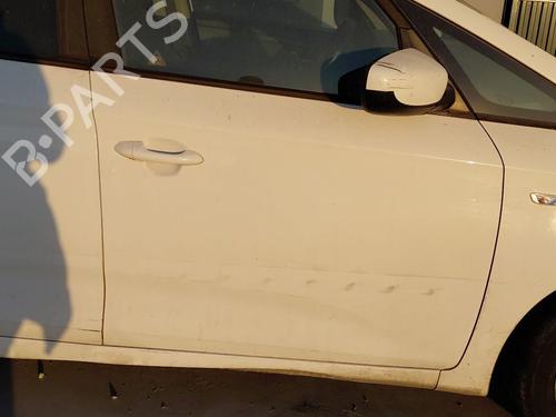 Used Right front door KIA CARENS IV 1.7 CRDi (116 hp) 29200942