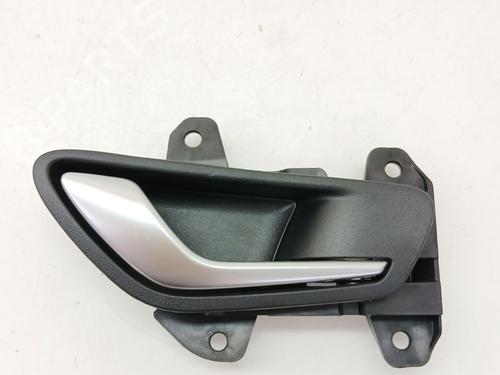 Højre fortil invendig håndtag Højre fortil invendig håndtag HYUNDAI TUCSON (NX4E, NX4A) [2020-2026] 36917129 36917129