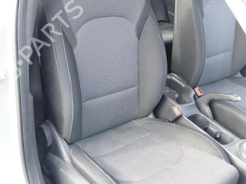 Siège avant droit HYUNDAI i30 (PDE, PD, PDEN) 1.4 MPI (100 hp) 31906952