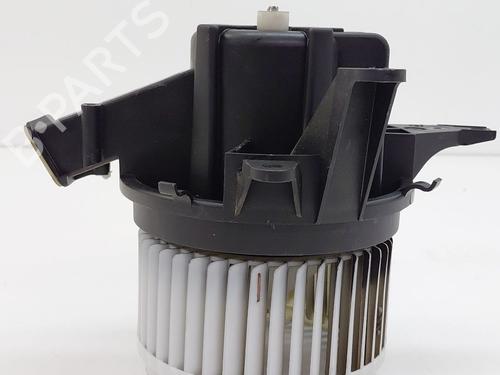 Used Heater blower motor JEEP RENEGADE SUV (BU, B1, BV) 1.6 CRD (95 hp) 30356527