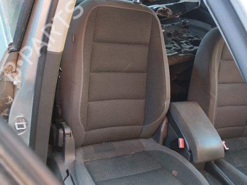 Used Right front seat VW TOURAN (1T3) [2010-2015]  18009075