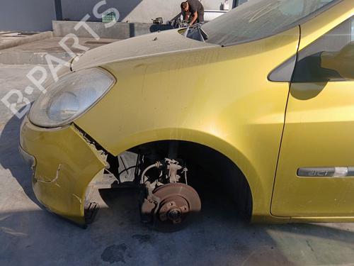 left-front-fenders-renault-clio-iii-br01-cr01-2005-2006-2007-2008-2009-2010-2011-2012-2013-2014-36664825 main image