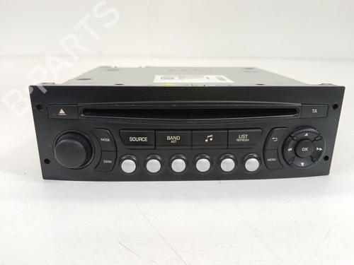 Used Radio Radio PEUGEOT 5008 (0U_, 0E_) 1.6 16V (120 hp) 36353209 36353209