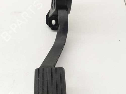 Used Pedal MITSUBISHI MIRAGE / SPACE STAR VI Hatchback (A0_A) 1.2 (A03A) (80 hp) 32235105