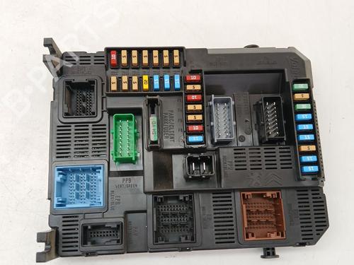 Used Fuse box Fuse box PEUGEOT 208 I (CA_, CC_) 1.2 PureTech 82 (82 hp) 36338074 36338074
