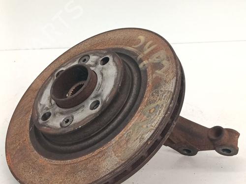 Used Right front steering knuckle Right front steering knuckle DACIA SANDERO II 1.5 dCi 75 / Blue dCi 75 (B8JW, B8M4, B8AH, B8M7, B8M6) (75 hp) 32473863 32473863