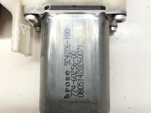 Right front window motor PORSCHE PANAMERA (970)  | BP18106168E20 