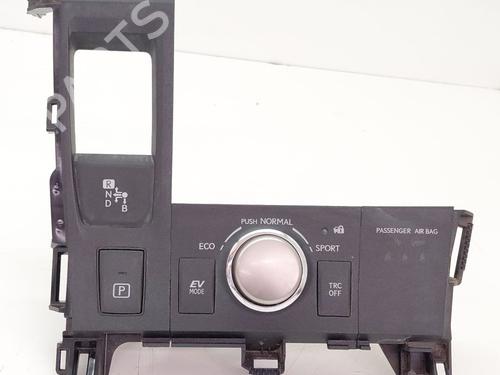Used Switch LEXUS CT (ZWA10_) 200h (ZWA10_) (99 hp) 28600596